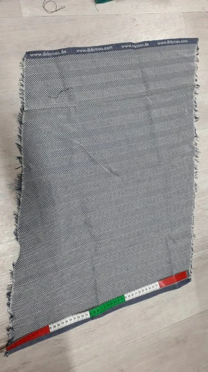DI 015 lisca ciemnoszara 49 cm skosna 20 zł.jpg