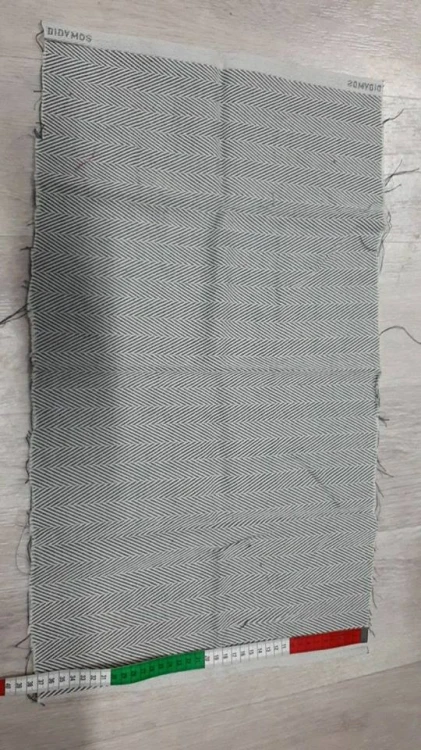 DI 014 lisca szara 37 cm 20 zł.jpg